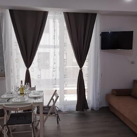 Apartamento Mike Studio Mamaia Nord Năvodari Exterior foto