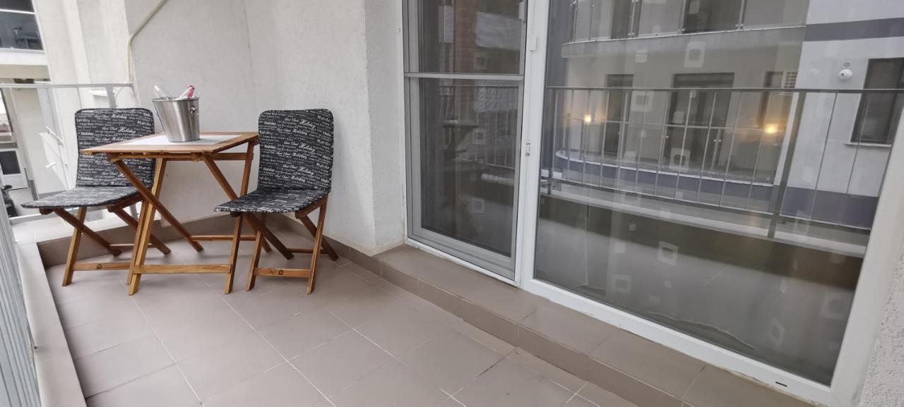 Apartamento Mike Studio Mamaia Nord Năvodari Exterior foto