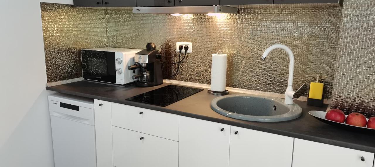 Apartamento Mike Studio Mamaia Nord Năvodari Exterior foto